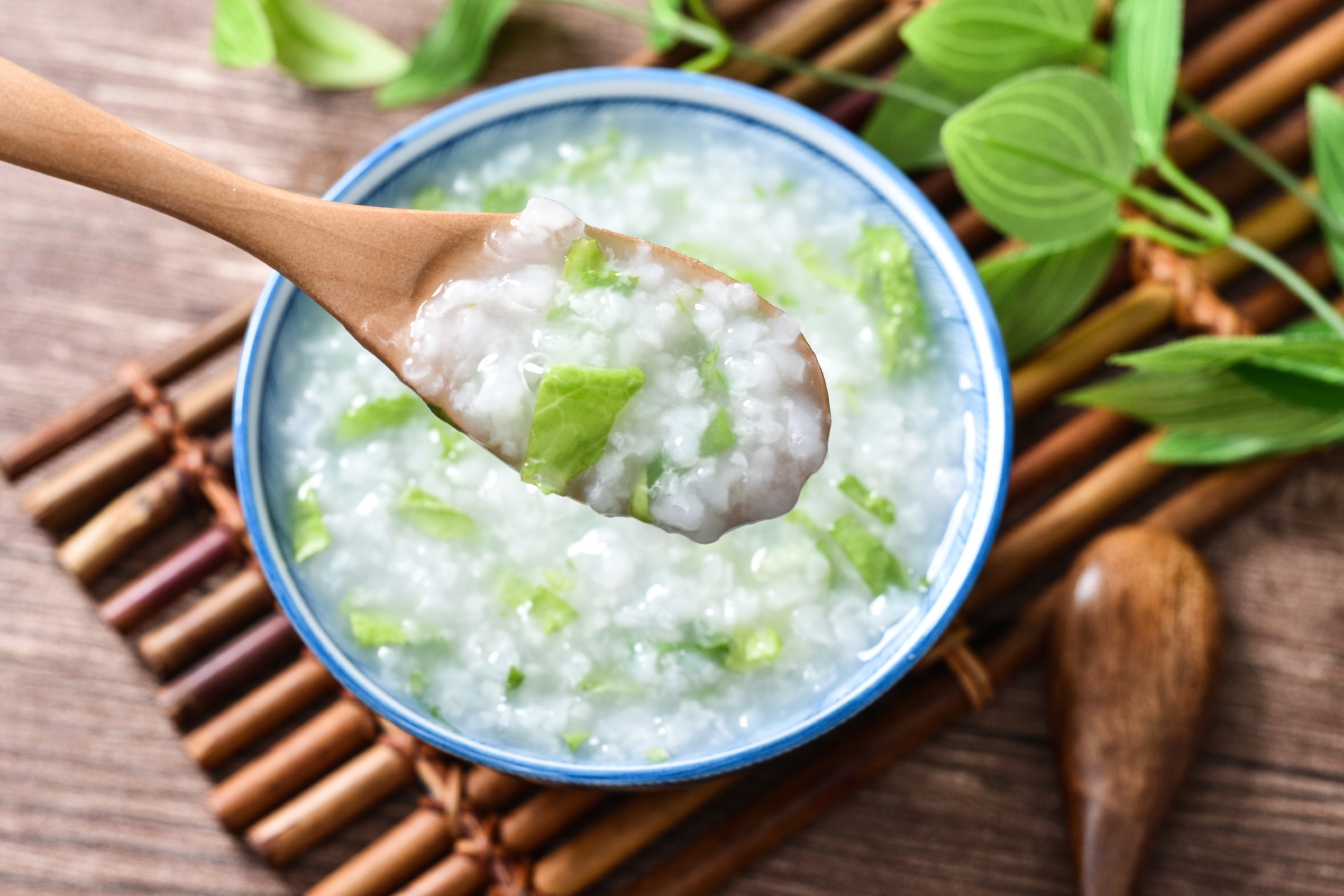 摄图网_501019473_青菜稀饭（企业商用）.jpg