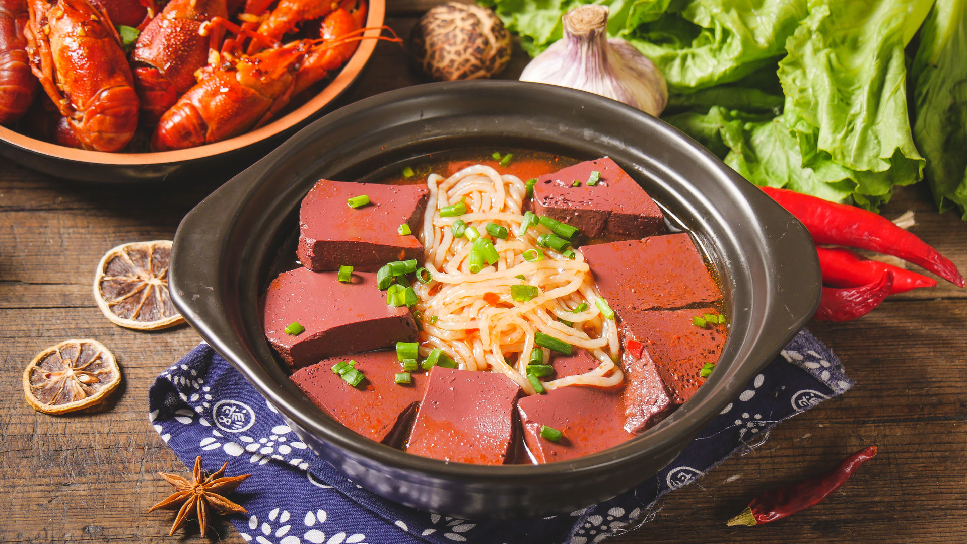 摄图网_501283714_banner_鸭血粉丝煲（企业商用）.jpg