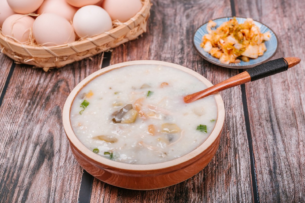 摄图网_501261866_banner_皮蛋瘦肉粥（企业商用）.jpg