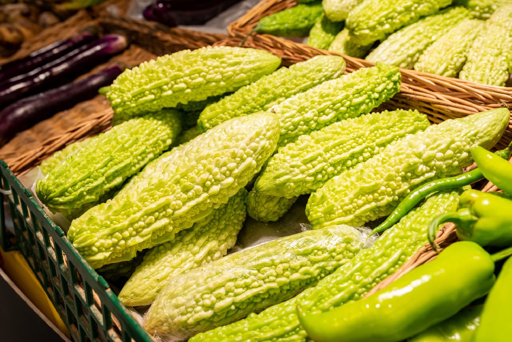 摄图网_501204895_banner_苦瓜（企业商用）.jpg